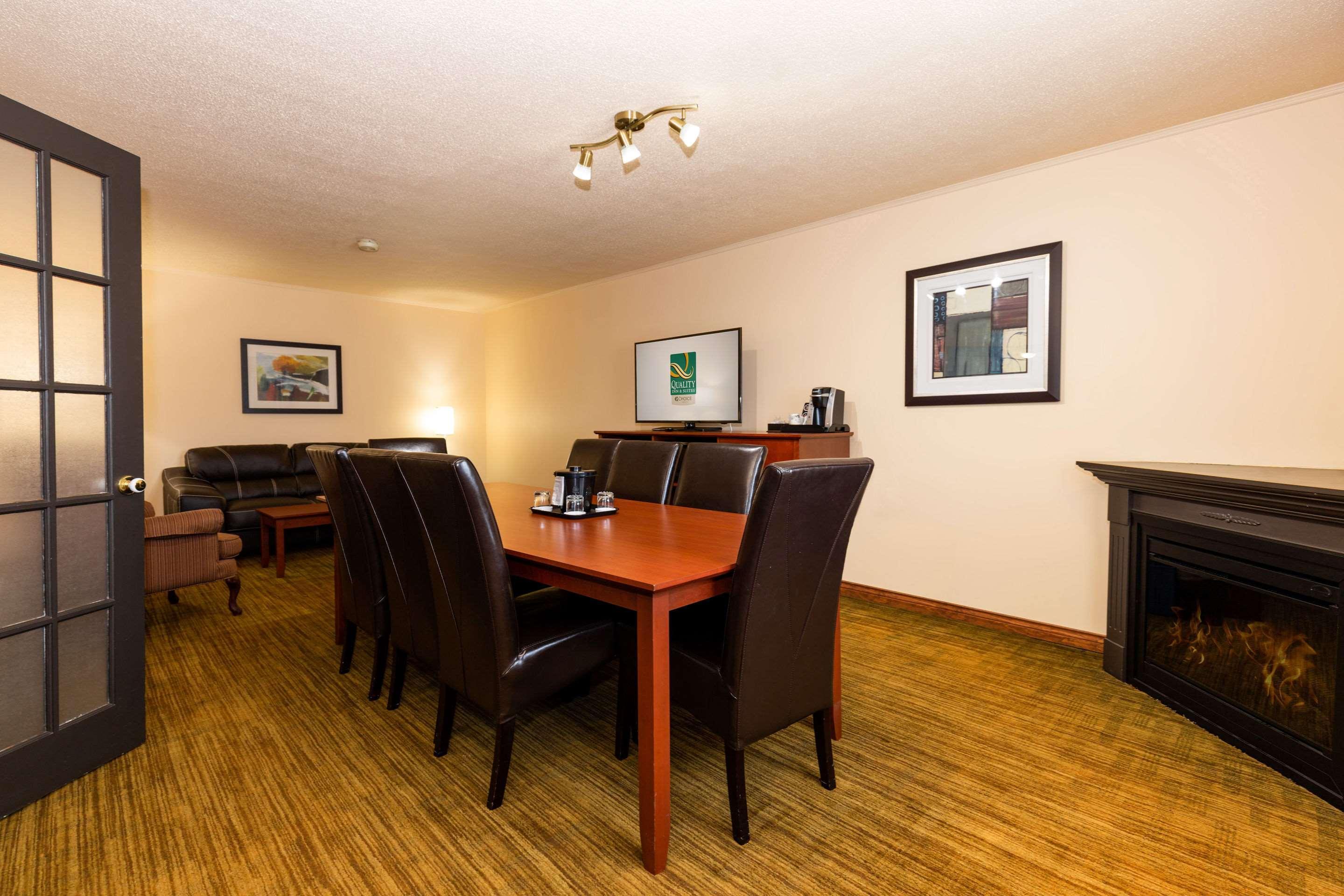 Quality Inn & Suites Matane Exterior foto